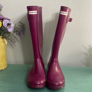 Pink hunter boots